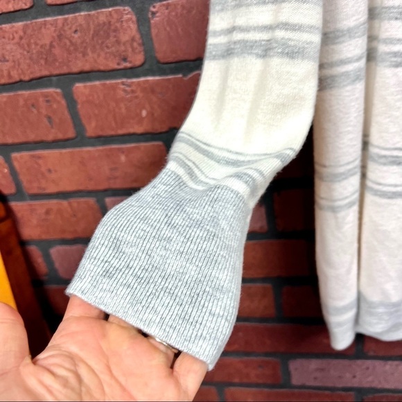 LOFT knit slouchy open front super soft longline gray cardigan womens size M - Picture 6 of 12